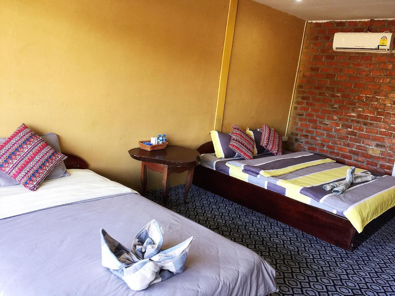 Mao Phasok Riverside Guesthouse Luang Prabang Eksteriør billede